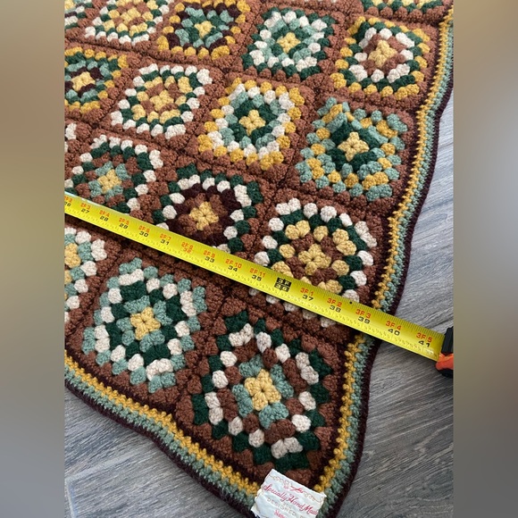 Granny Square Vintage Crochet Lap/Throw Blanket Handmade 🤎💛💚 - Picture 6 of 9